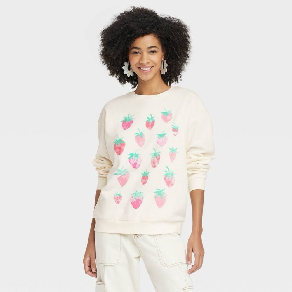 Women’s Special Thanks NWOT Super Comfy Cream Strawberry Sweatshirt size Small
